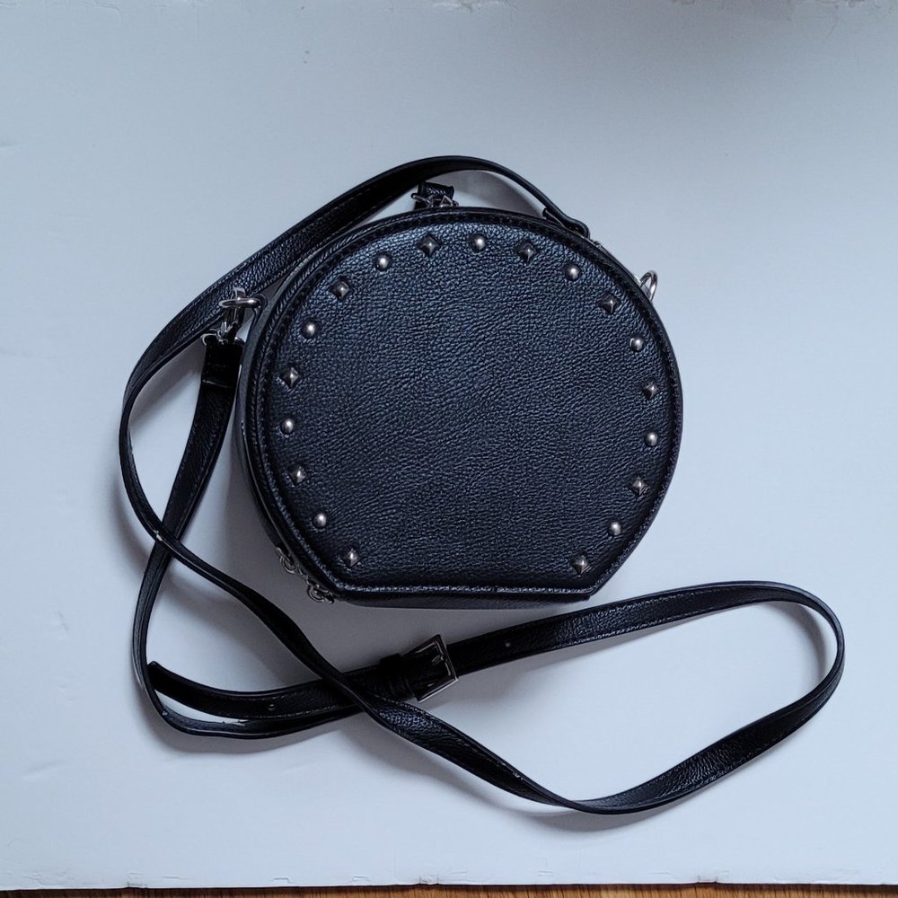 Black Round Crossbody Handbag by Core Life